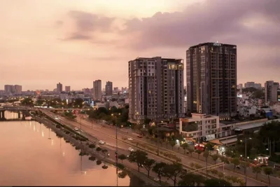 Quiet Luxury Suite with Balcony - City View - Zenity District 1 – 照片 2