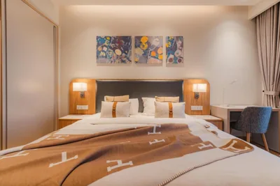 Quiet Luxury Suite with Balcony - City View - Zenity District 1 – 照片 5