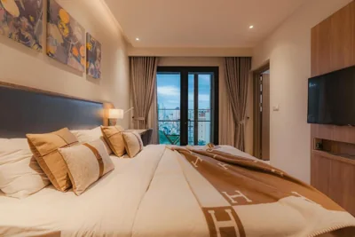 Quiet Luxury Suite with Balcony - City View - Zenity District 1 – 照片 16