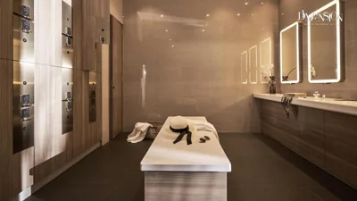 三卧室公寓 — Quiet Luxury Suite with Balcony - City View - Zenity District 1